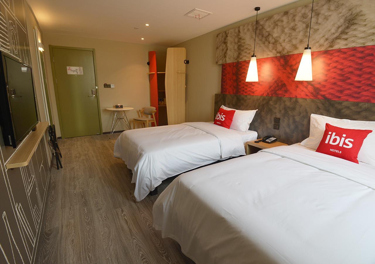 ibis Nanjing Tianyin Avenue Hotel Bagian luar foto